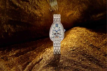 疫情影响下各大表展取消，受重创的腕表行业并没有将重心转线上