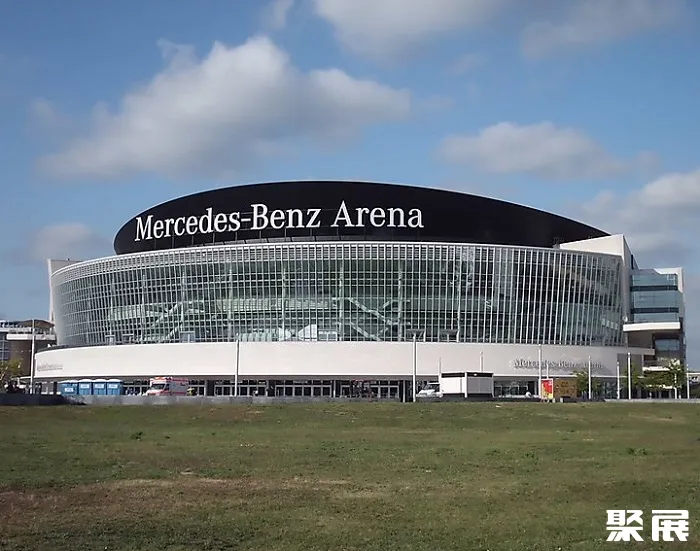 Mercedes Benz Arena