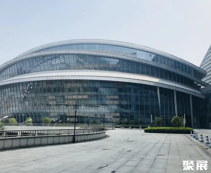 武汉国际博览中心实景图