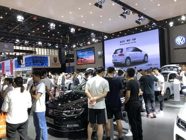 成都车展北京车展广州车展三展相连，车企该如何抉择？