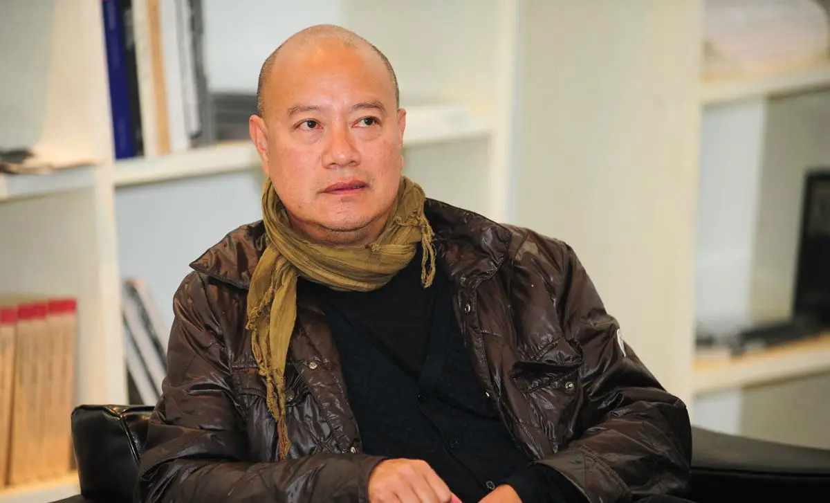 中国当代艺术生态圈的名利场与“画册现象”