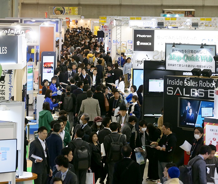 日本东京店铺广告标识显示展览会