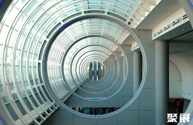 SAN DIEGO CONVENTION CENTER