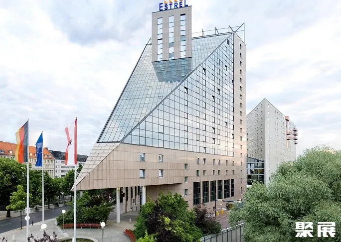 ESTREL HOTEL BERLIN