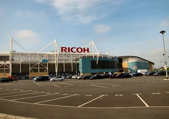 英国考文垂理光球场图片2