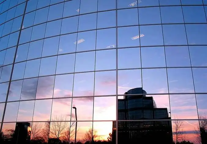 国内玻璃样本企业总库存小幅度下降