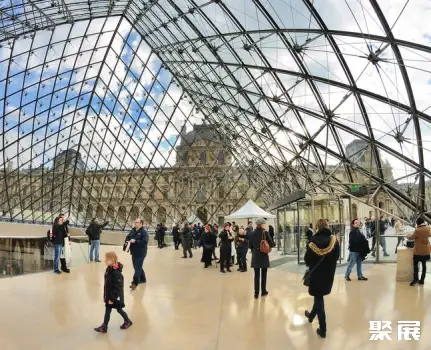 Carrousel Du Louvre