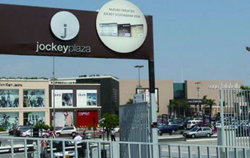 秘鲁利马Jockey Plaza